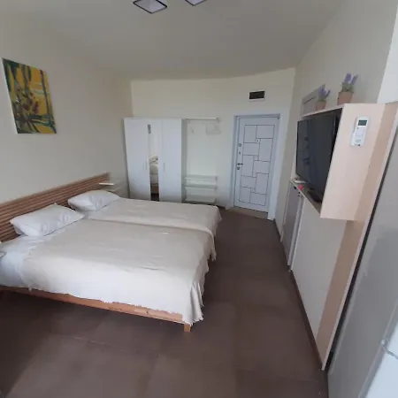 Trigor City Apartments * فارنا